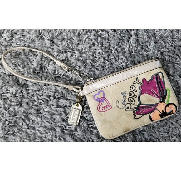 Coach Handbags - Coach | Poppy Signature Petal  Applique Wristlet